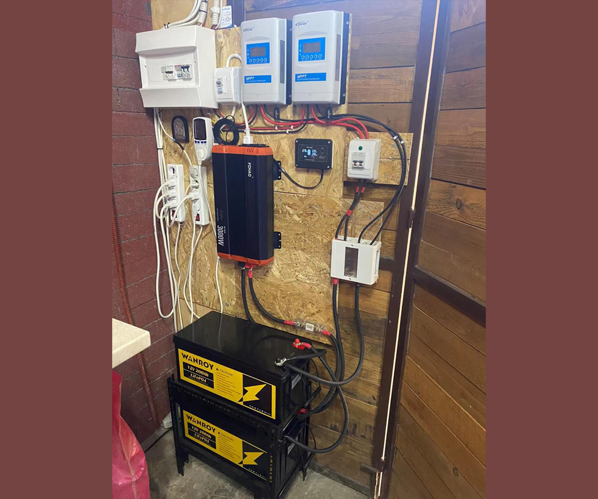 12V200 lifepo4 akku größe